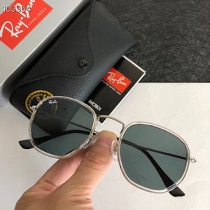 Ray-Ban Sunglasses 746